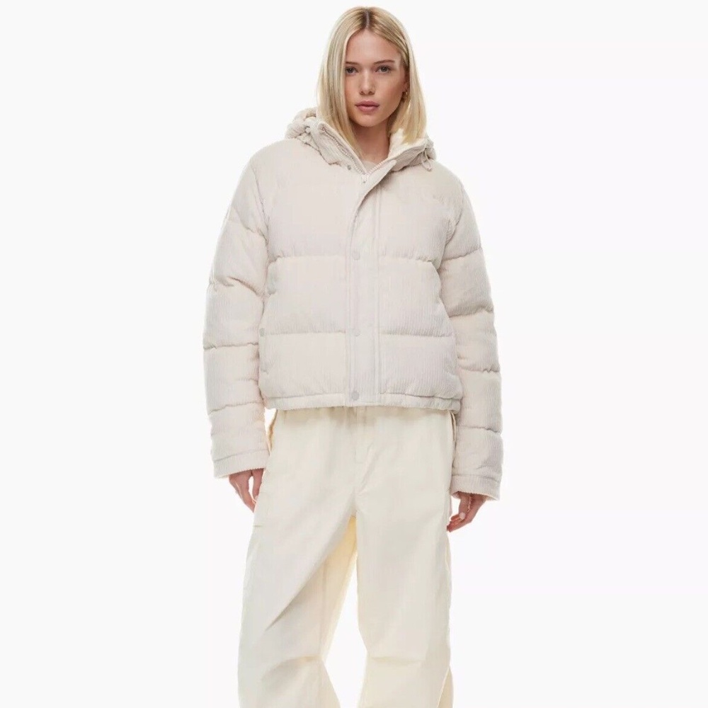 Aritzia Super Puff Shorty in Cream (corduroy)